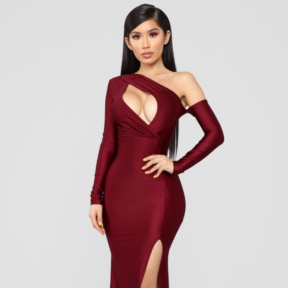Fashion nova red dress